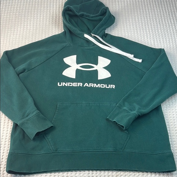 Under Armour Other - Under Armour Men's Green Hoodie Size Extra Large Pre Owned